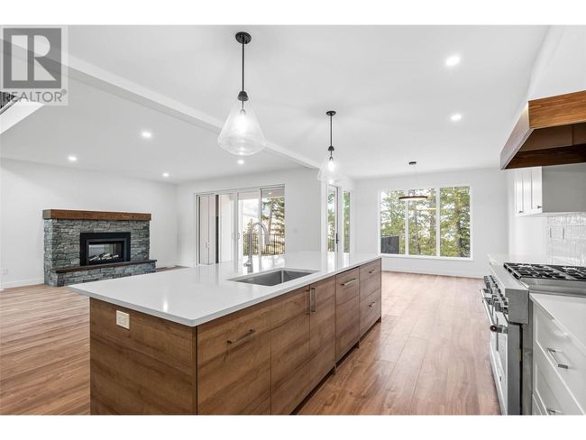 17 - 3100 Kicking Horse Dr, House other with 7 bedrooms, 6 bathrooms and 7 parking in Kamloops BC | Image 11