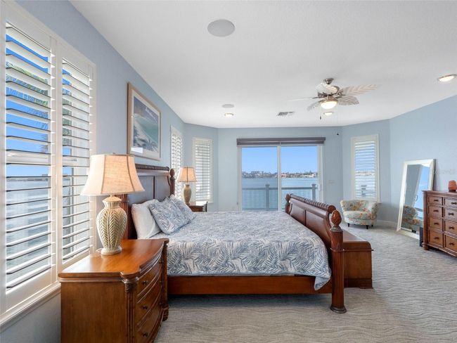 11000 8 Th St E, House other with 4 bedrooms, 5 bathrooms and null parking in Treasure Island FL | Image 32