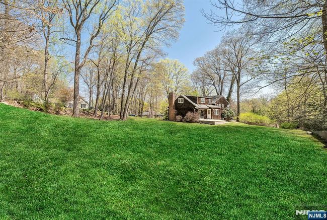 16 Barnfield Ct, House other with 5 bedrooms, 4 bathrooms and null parking in Upper Saddle River NJ | Image 25