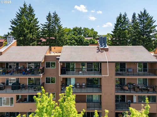 bldg-25-213 Oswego Smt, Lake Oswego, OR, 97035-1076 | Card Image