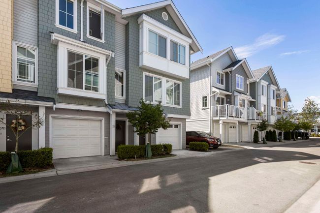 25 - 5550 Admiral Way, Townhouse with 3 bedrooms, 2 bathrooms and 2 parking in Delta BC | Image 2