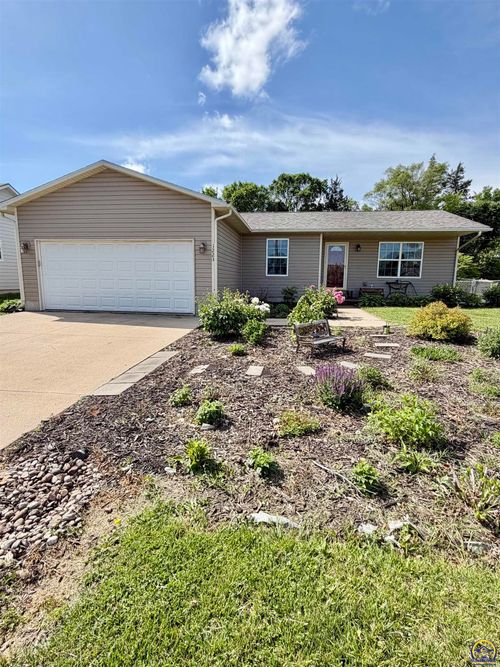 1223 Riley Ave, Emporia, KS, 66801 | Card Image