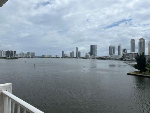 apt-604-4000 Ne 170th St, North Miami Beach, FL, 33160-3137 | Card Image