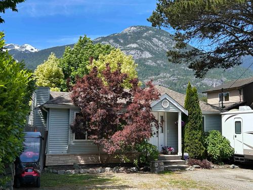 38807 Britannia Ave, Squamish, BC, V8B0B3 | Card Image