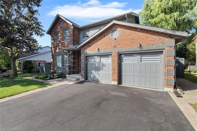 11 Tanager Dr, House other with 6 bedrooms, 3 bathrooms and 6 parking in Guelph ON | Image 2