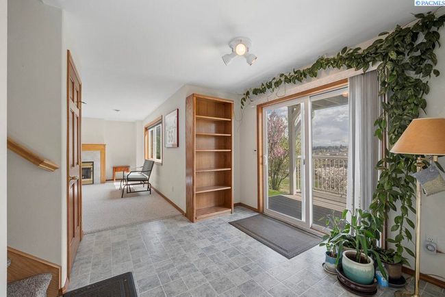 1545 Capri Ct, Condo with 4 bedrooms, 3 bathrooms and null parking in Pullman WA | Image 26