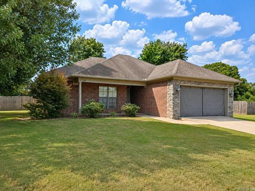 39 Golden Leaf Dr, Greenbrier, AR, 72058-8508 | Card Image