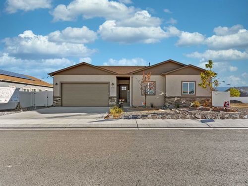 2147 Moon River Rd, Grand Junction, CO, 81505-9713 | Card Image