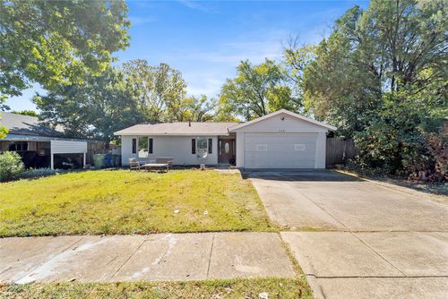 248 E Marguerita Dr, Garland, TX, 75040-7926 | Card Image