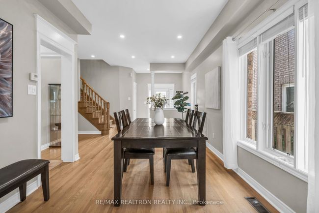 172 Denise Cir, House attached with 4 bedrooms, 4 bathrooms and 2 parking in Newmarket ON | Image 9