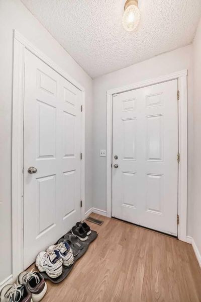 136 Martindale Blvd Ne, House detached with 3 bedrooms, 1 bathrooms and 2 parking in Calgary AB | Image 3