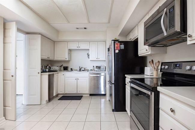 APT-627 - 5200 Keller Springs Rd, Condo with 2 bedrooms, 2 bathrooms and null parking in Dallas TX | Image 7