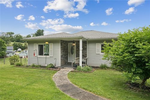 11 Angott Rd, Washington, PA, 15301-7712 | Card Image