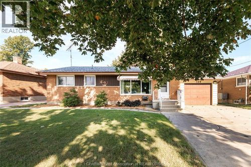 159 Gregory Dr W, Chatham, ON, N7L2L5 | Card Image