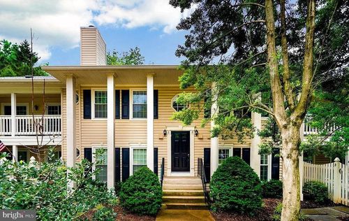 119-10194 Ashbrooke Ct, OAKTON, VA, 22124-3122 | Card Image