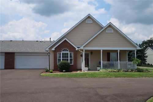 111 Rana Ln, Gibsonia, PA, 15044-9396 | Card Image