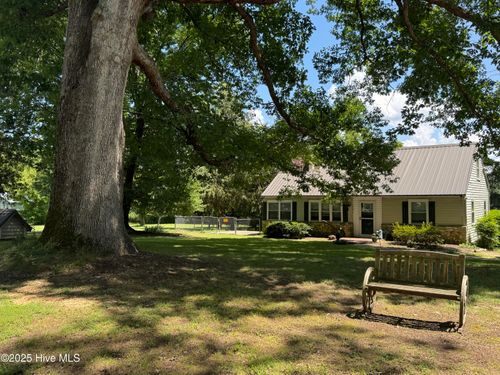 171 Sunset Dr, Robbins, NC, 27325-7626 | Card Image