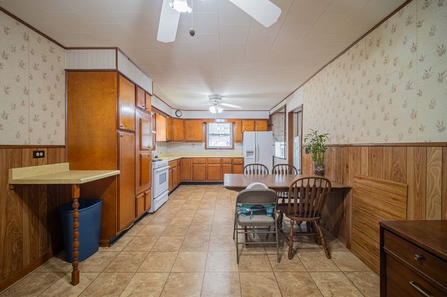 502 Cedar St, House other with 3 bedrooms, 2 bathrooms and 8 parking in Le Roy IL | Image 8