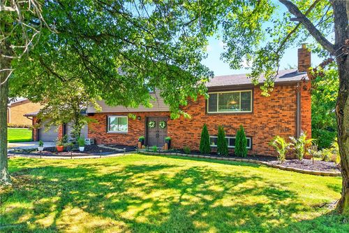 3086 Investors Rd, Washington, PA, 15301-9230 | Card Image