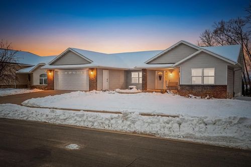 4301 Mariah Drive, La Crosse, WI, 54601 | Card Image