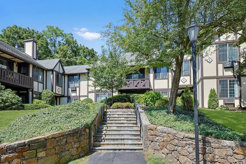 apt-4-9 Tudor Ct, Pleasantville, NY, 10570-1169 | Card Image