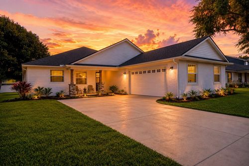 1415 Magnolia Ln, Auburndale, FL, 33823-9242 | Card Image