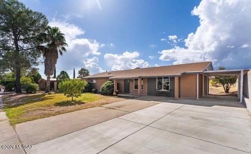 312 E 5th Pl, San Manuel, AZ, 85631-1419 | Card Image