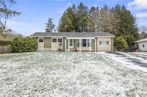 7 Hemlock Dr, Greenville, PA, 16125-1117 | Card Image