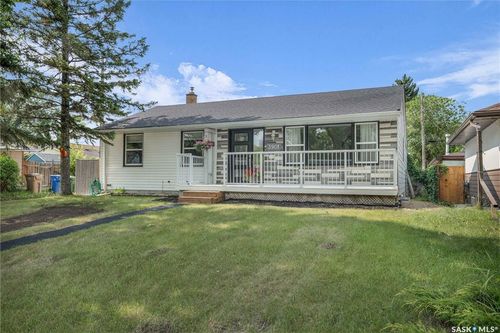 3901 Qu'Appelle Dr, Regina, SK, S4S0E1 | Card Image