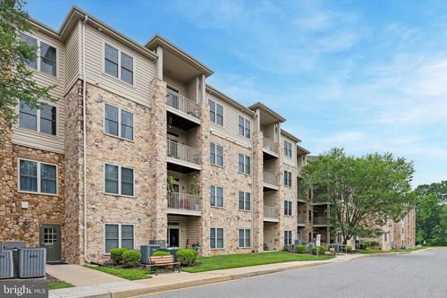 apt-206-3000 Fountainview Cir, NEWARK, DE, 19713-3876 | Card Image