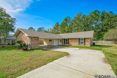 9833 Banway Dr, House other with 3 bedrooms, 2 bathrooms and null parking in Central LA | Image 2