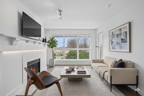 304-5500 Lynas Lane, Richmond, BC, V7C5R5 | Card Image