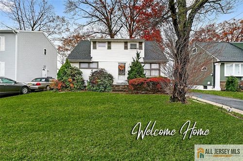 84 S Inman Ave, Avenel, NJ, 07001-1527 | Card Image