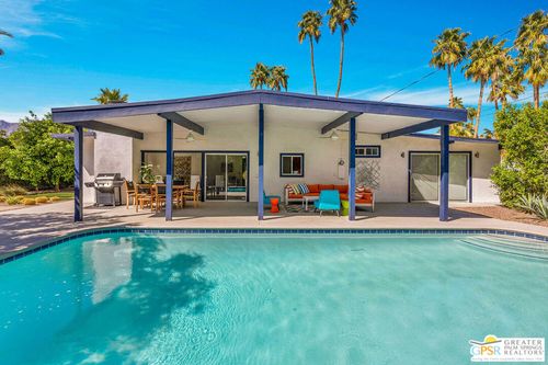 236 N Farrell Dr, Palm Springs, CA, 92262-6971 | Card Image