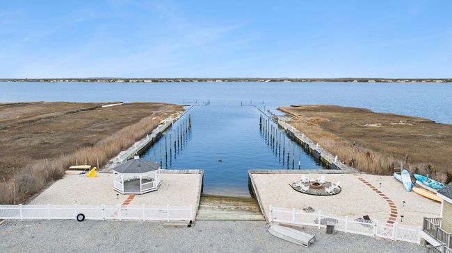 2 - 538 Dune Rd, Condo with 3 bedrooms, 4 bathrooms and null parking in Southampton NY | Image 21