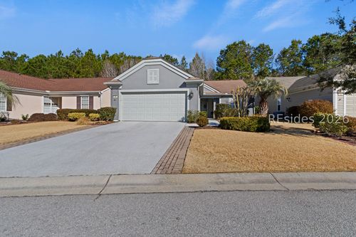 40 Kings Creek Dr, Bluffton, SC, 29909-5122 | Card Image