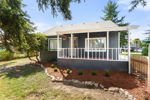 114 2nd Ave N, Algona, WA, 98001-4403 | Card Image