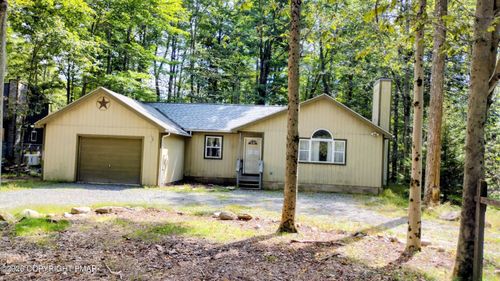 235 Paxinos Dr, Pocono Lake, PA, 18347-8075 | Card Image