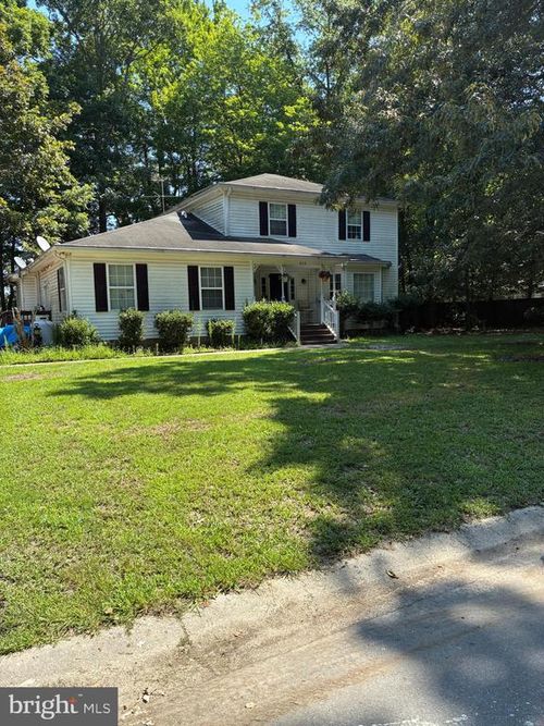829 White Oaks Ln, POCOMOKE CITY, MD, 21851-9589 | Card Image