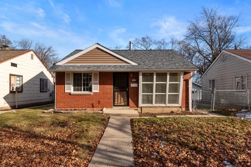 5778 N 32nd St, Milwaukee, WI, 53209-4115 | Card Image