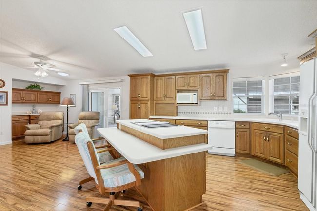 Kitchen | Image 9