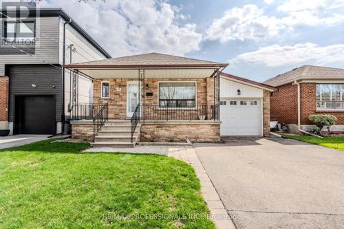 45 Chartwell Road, Toronto (Stonegate-Queensway), ON, M8Z4E9 | Card Image