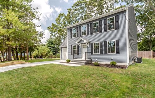 325 Inez Ave, Warwick, RI, 02886-7851 | Card Image