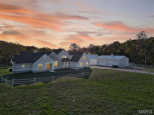 18360 Pinhook Hollow Dr, Wildwood, MO, 63069-3315 | Card Image