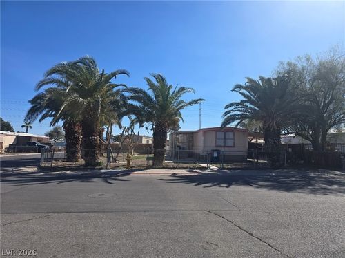 5555 Everglade St, Las Vegas, NV, 89142-2610 | Card Image
