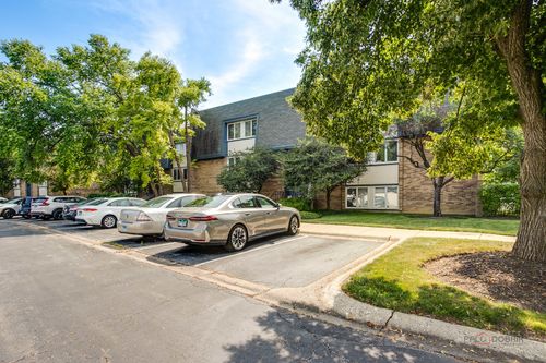 301-2113 Ammer Ridge Ct, Glenview, IL, 60025-1862 | Card Image