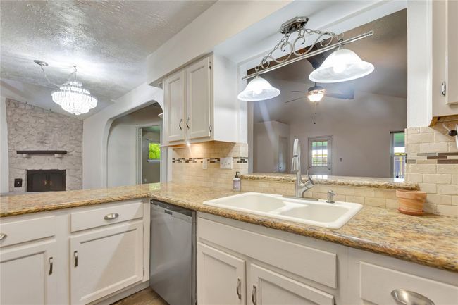 Another view of kitchen | Image 7