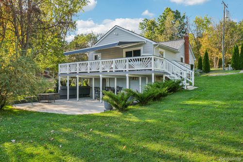 471 Lou Alice Dr, Columbiaville, MI, 48421-9705 | Card Image