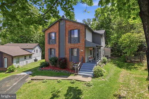 211 Keyes Ct, STERLING, VA, 20164-3013 | Card Image