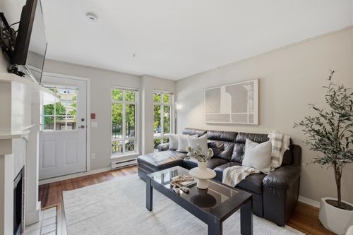 3018 W 4th Ave, Vancouver, BC, V6K1R4 | Card Image